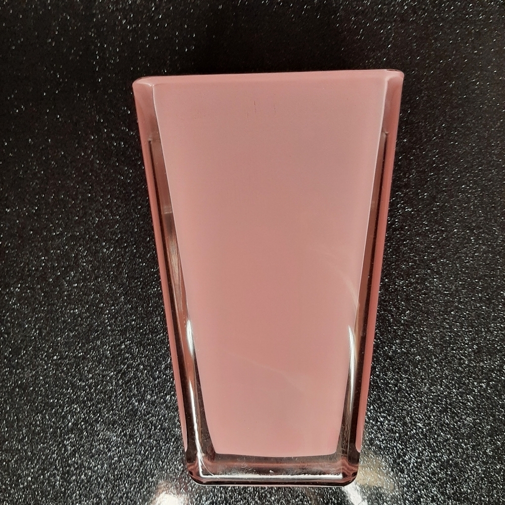 Pink Glass Flower Vase. - Picture 6 of 6